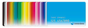 新生銀行32色のカード